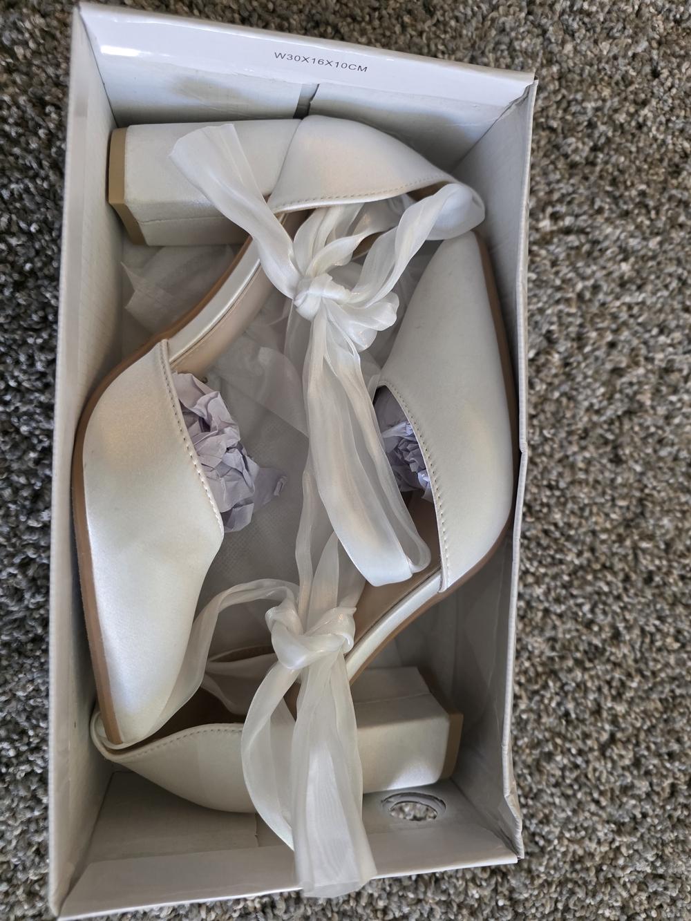 Elegant White Satin Block Heel Tie-Up Shoes